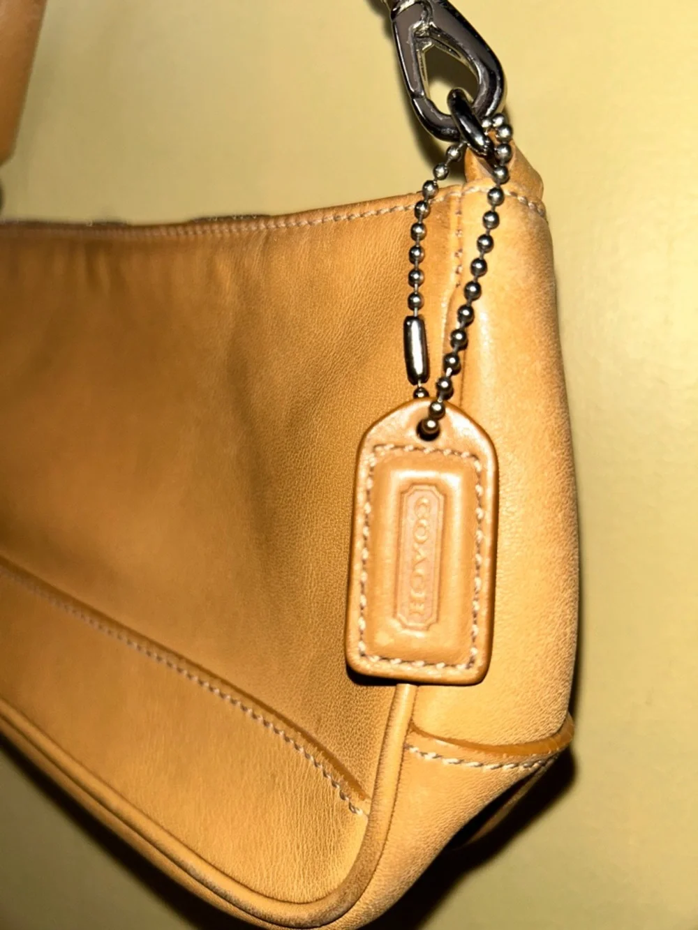Coach Caramel Tan Leather Shoulder Bag - Picture 2 of 3